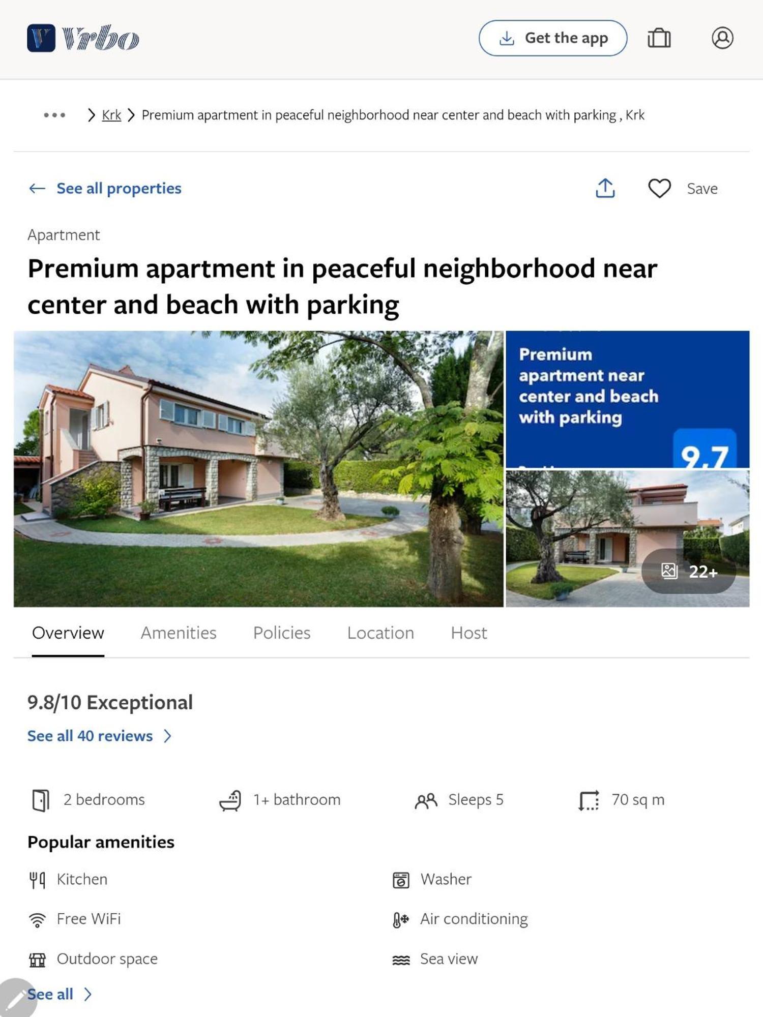 Premium Near Center And With Parking *